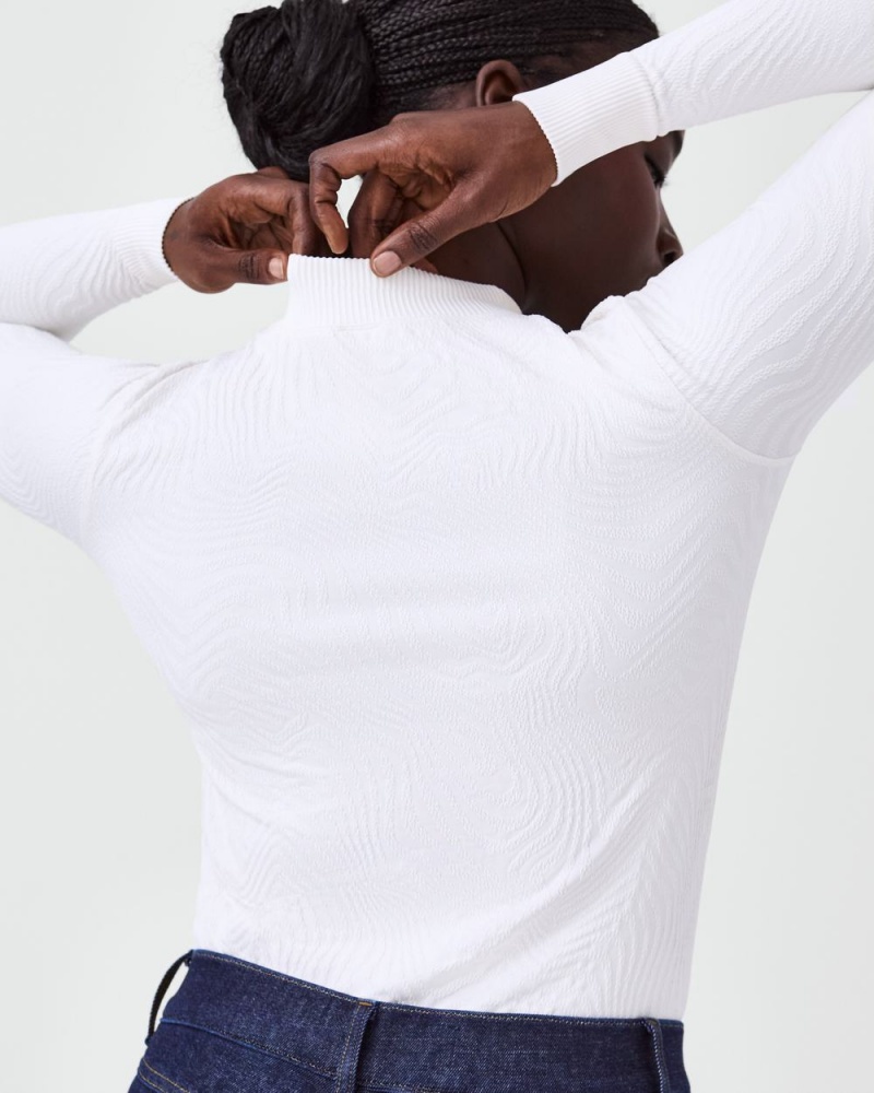 Spanx Seamless Swirl Long Sleeve Shirt Tops White | 54907-XZJS