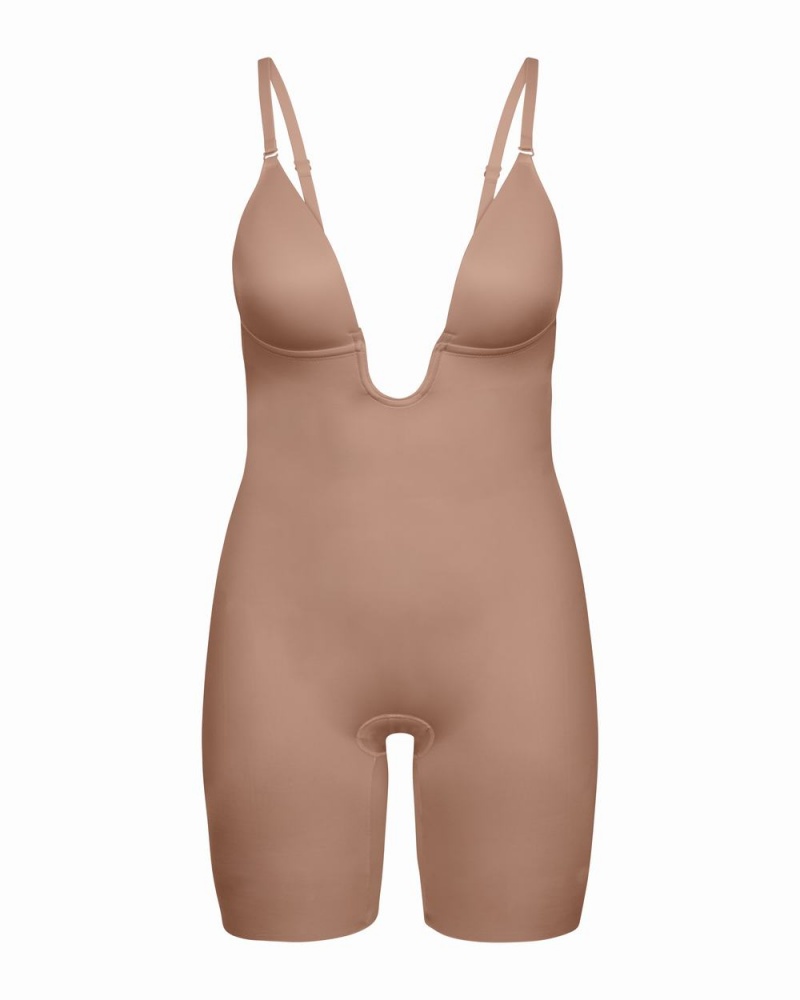 Spanx Suit Your Fancy Plunge Low-Back Mid-Thigh Bodysuits Cafe Au Lait | 79804-QKUT